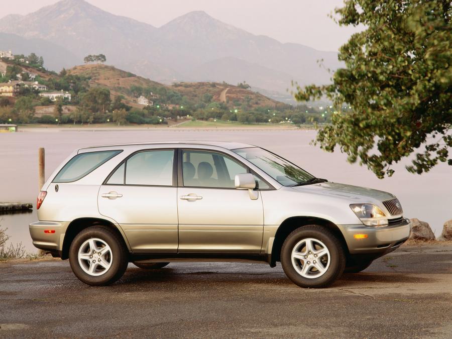 Lexus RX300 1998 года  (фото 6 из 16)